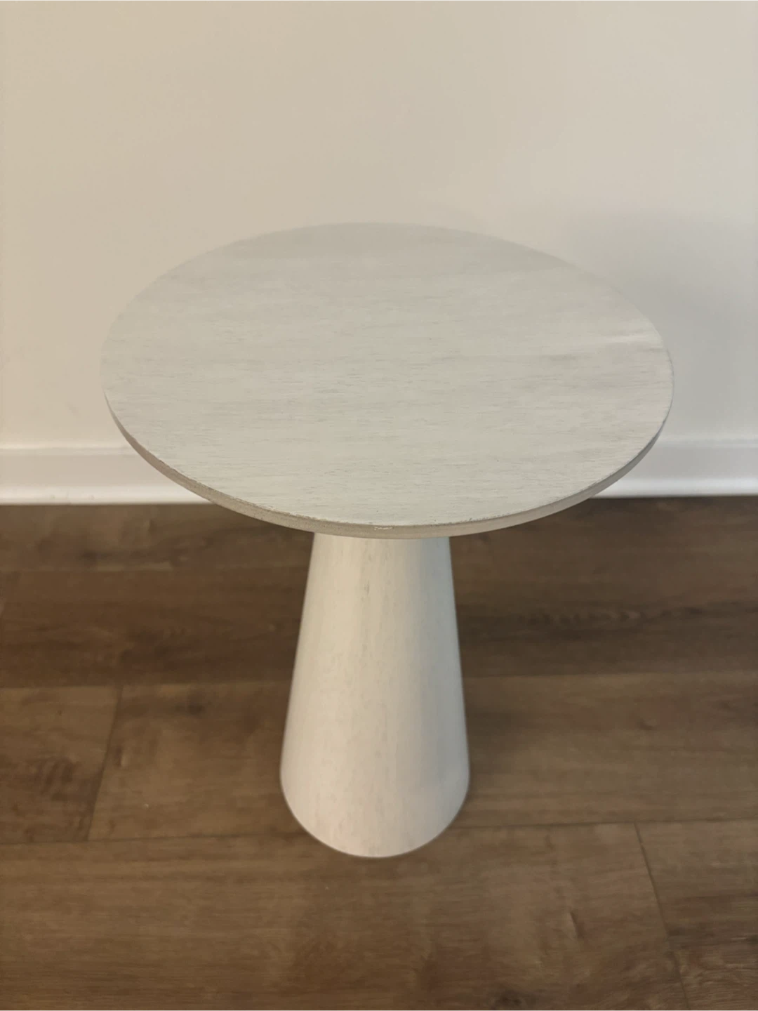 Farmhouse Pedestal Small End Table