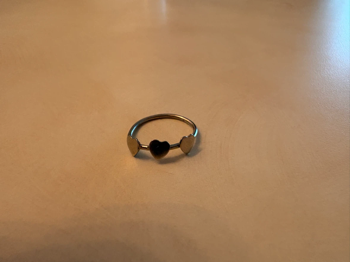 Minimalist Three Heart Ring