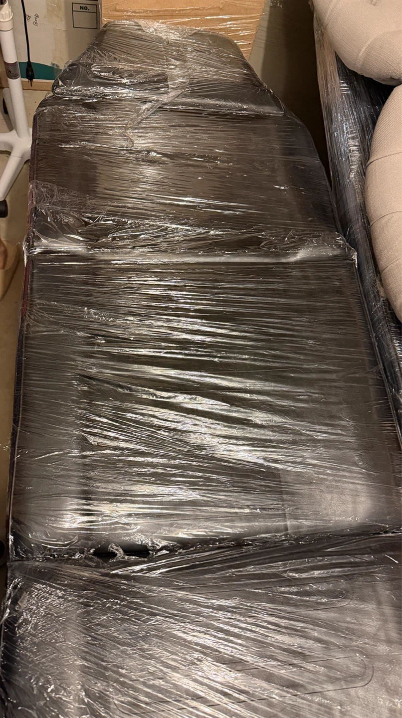 Black Massage bed