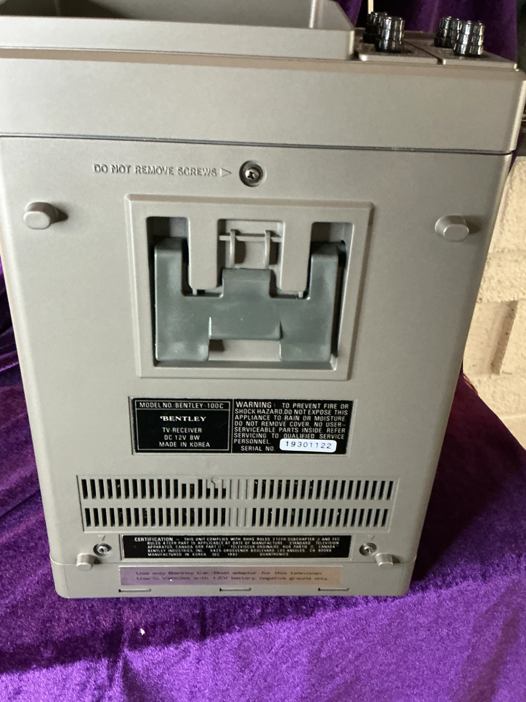 Bentley 100C Deluxe Portable Black & White Television - photo 5