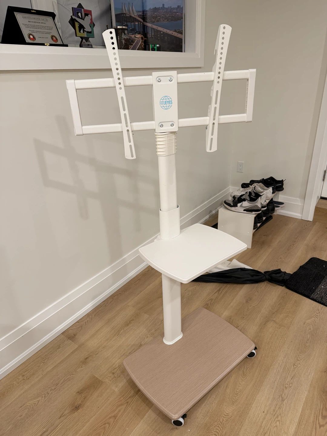 FITEYES Rolling TV Stand - photo 3