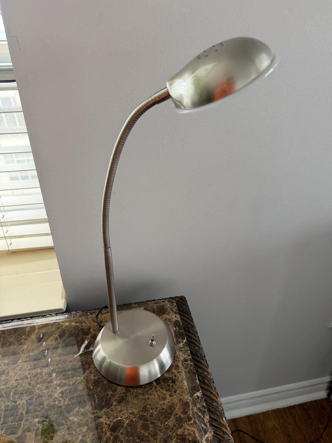 Adjustable Gooseneck Desk Lamp
