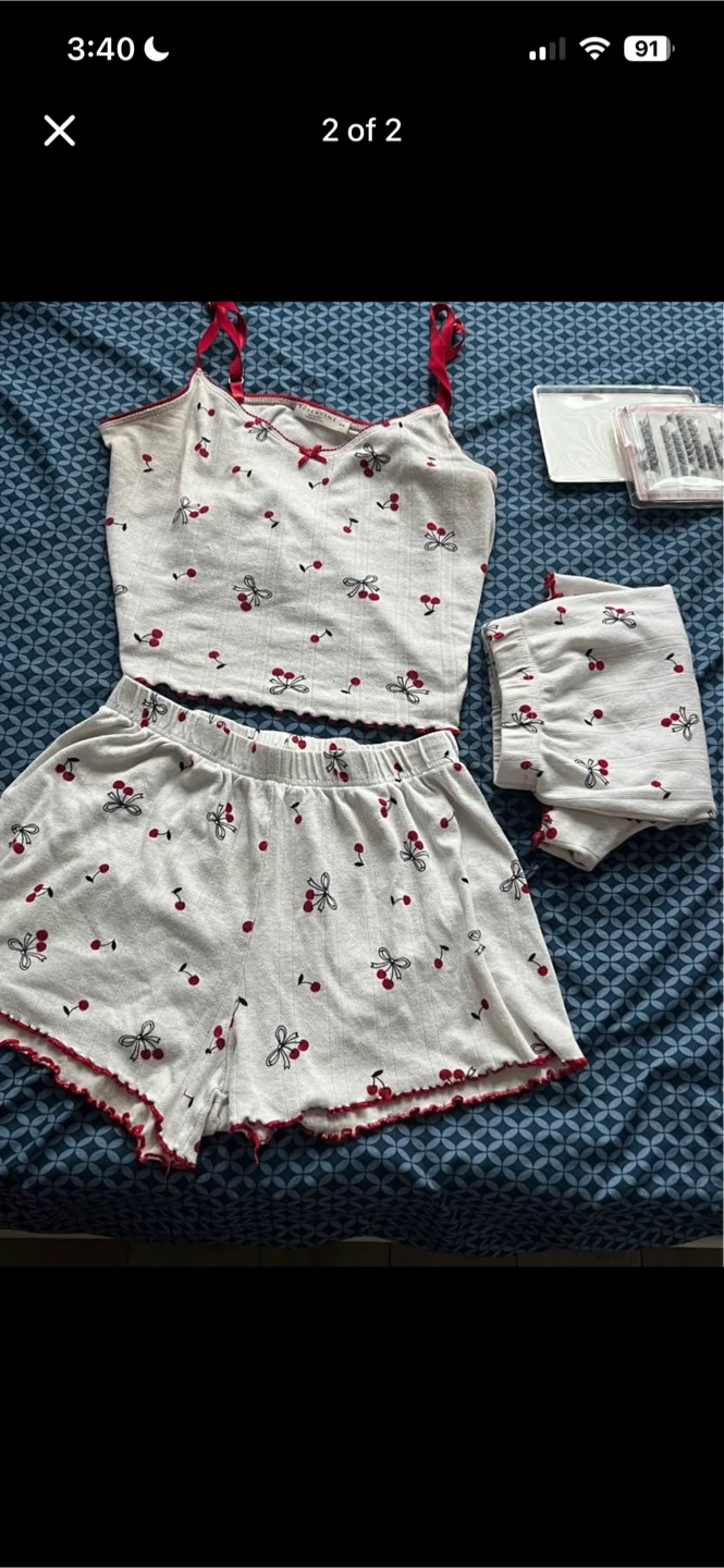 Bundle of Women's Pajama Sets - photo 2