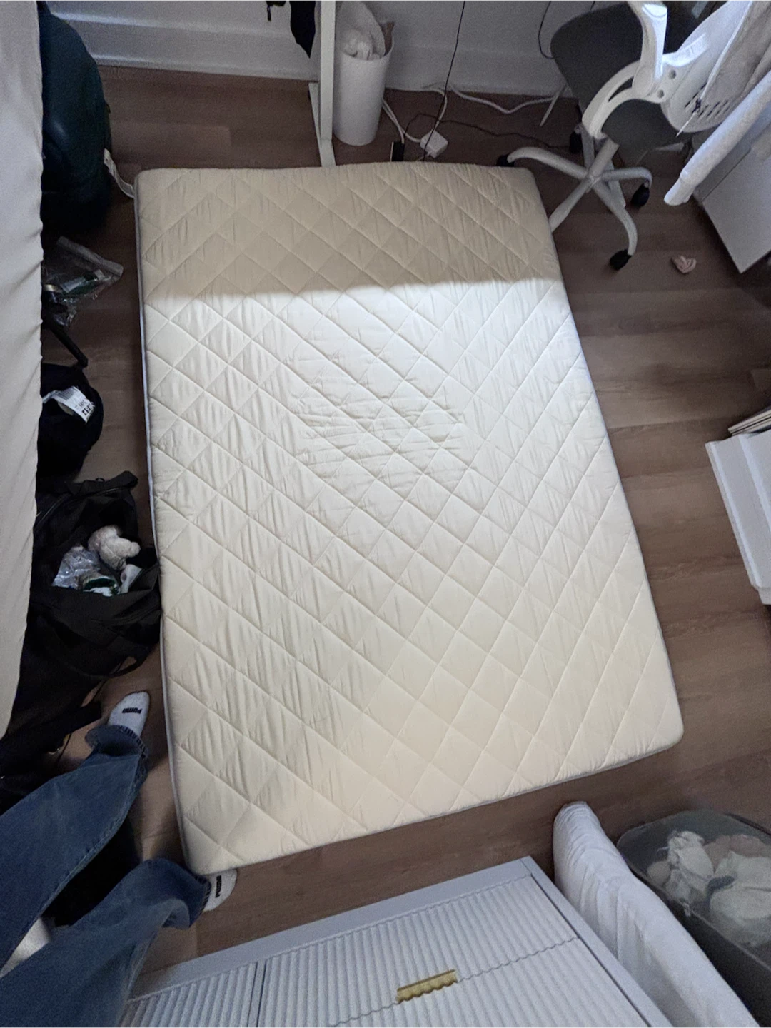 Full size floor mattress - photo 2