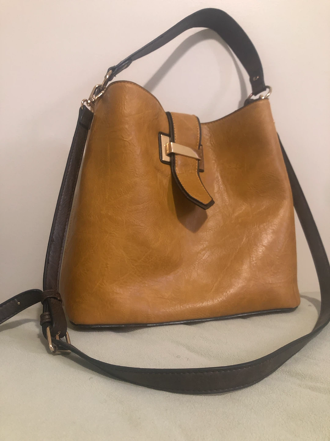 Brown bucket bag