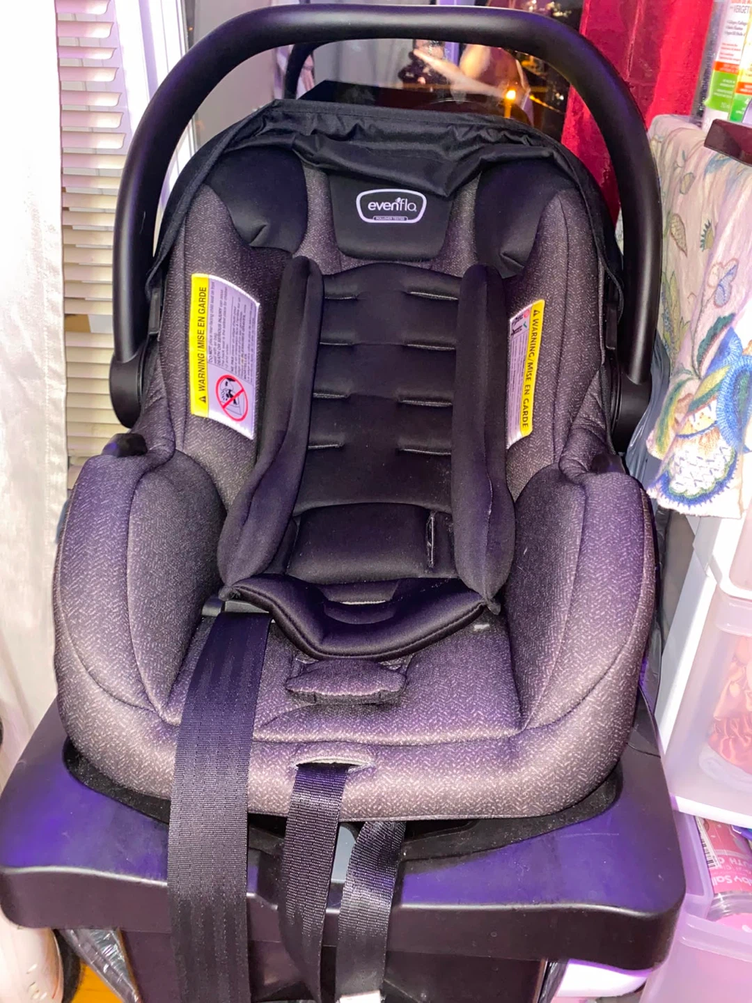 Evenflo LiteMax Infant Car Seat - photo 2