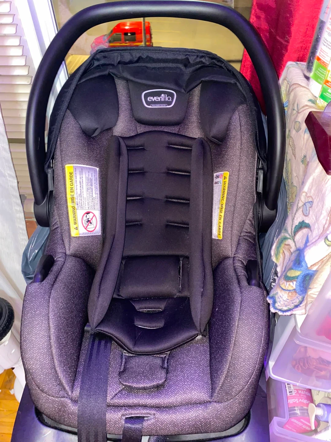 Evenflo LiteMax Infant Car Seat - photo 3