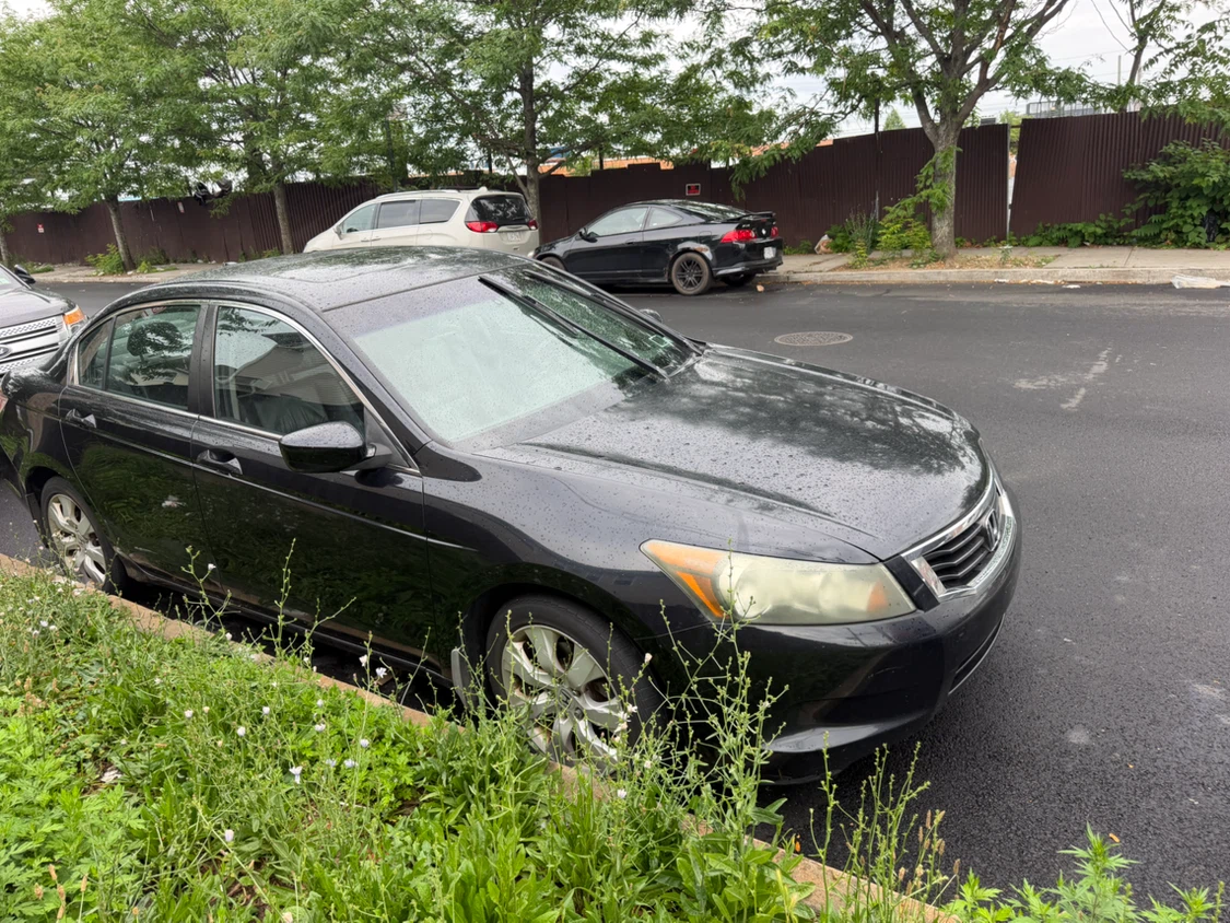 Black Honda Accord Sedan - photo 4