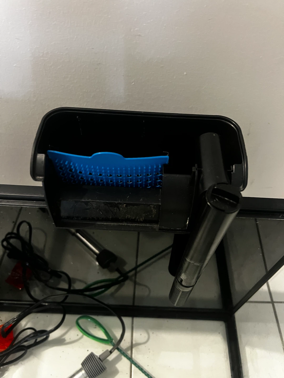 20 gallons high Aquarium Tank with Accessories - photo 3