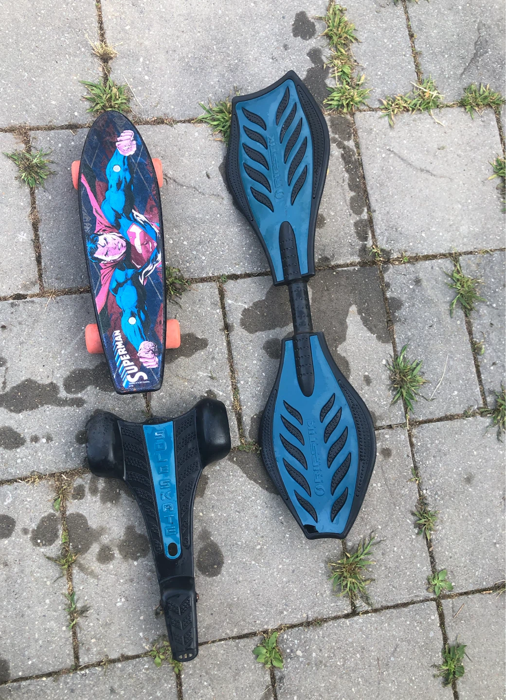 [BUNDLE] Superman Skateboard, and Ripstik Caster Board