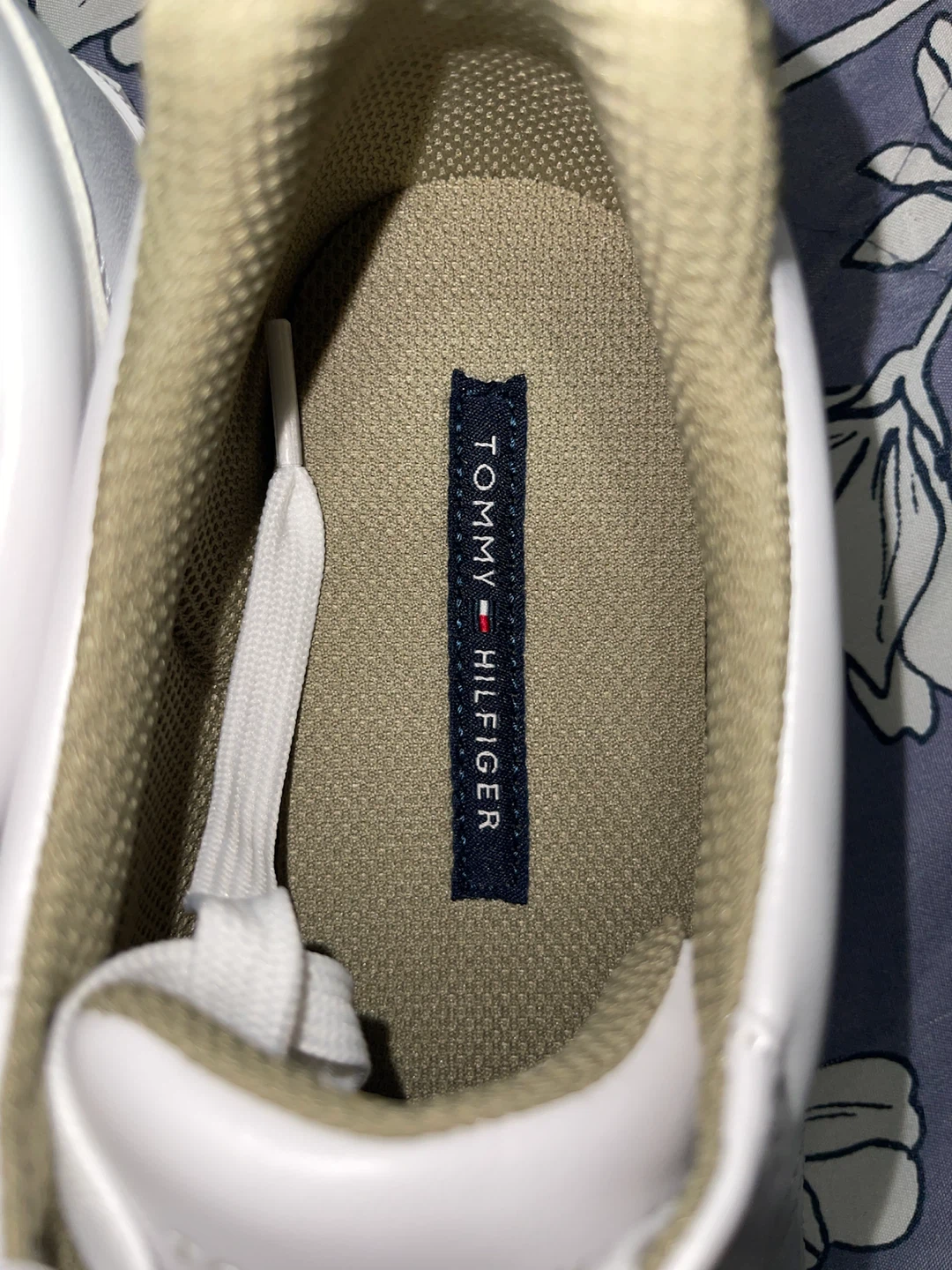 Tommy Hilfiger Women's White Sneakers - photo 4