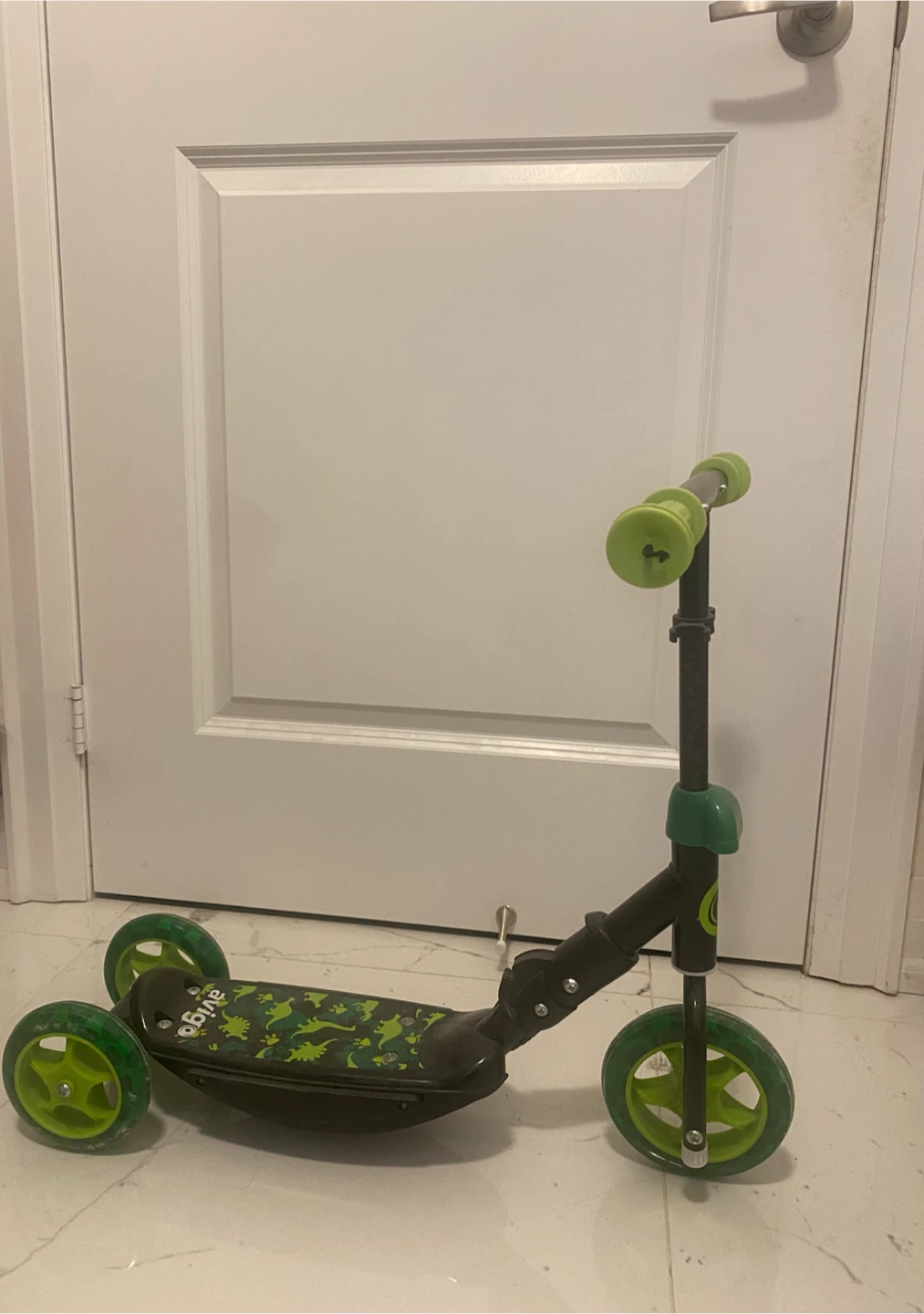 Toddler kids scooter 3 wheeler - photo 2