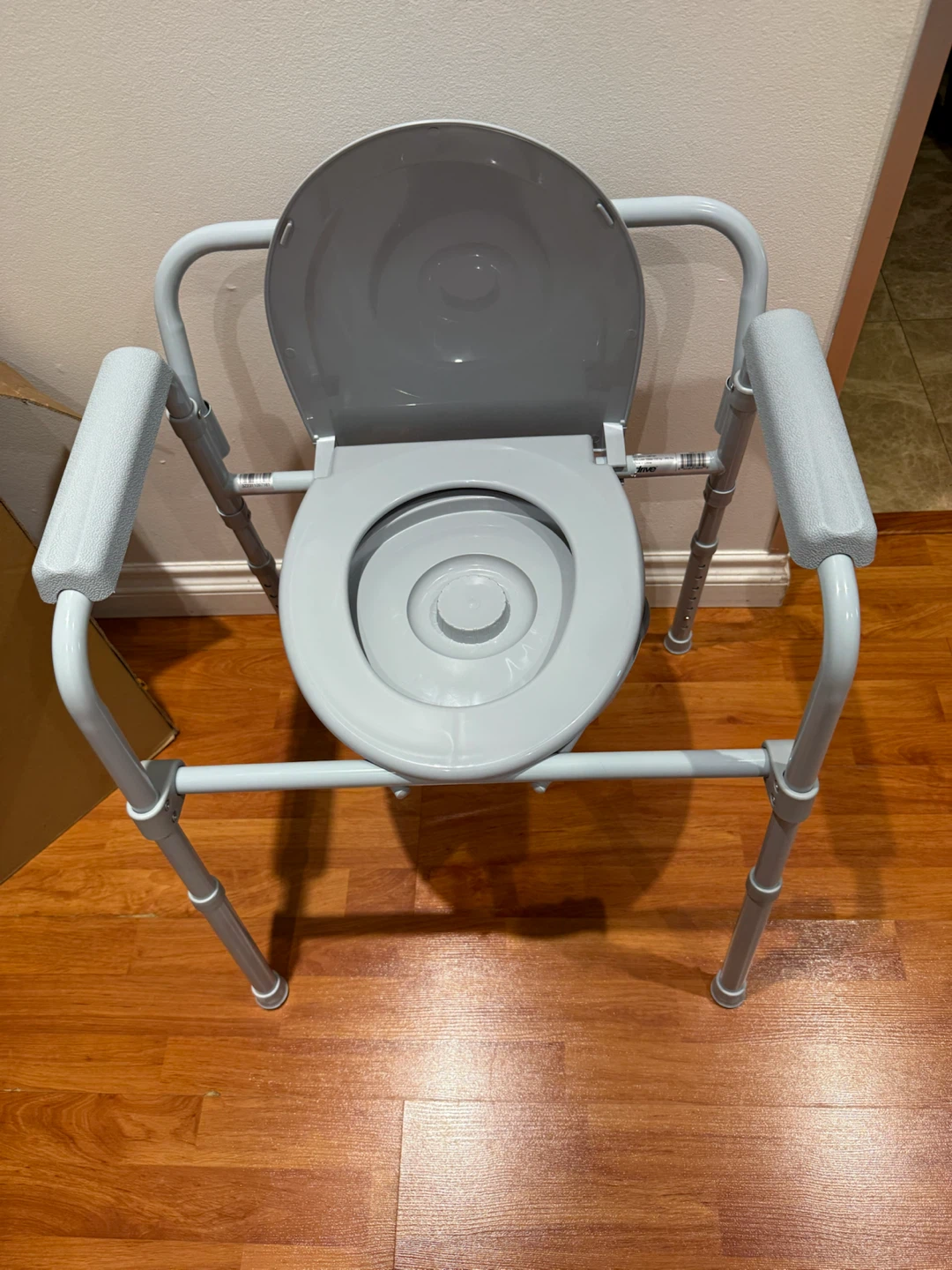 Drive Medical 3-in-1 Bedside Commode Chair - Brand New Open Box - photo 2