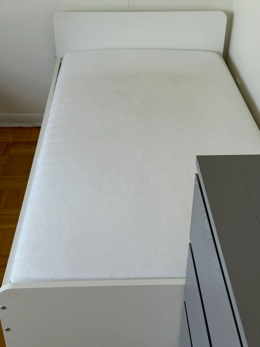 IKEA SLÄKT Twin Bed Complete Set – Excellent Condition - photo 2