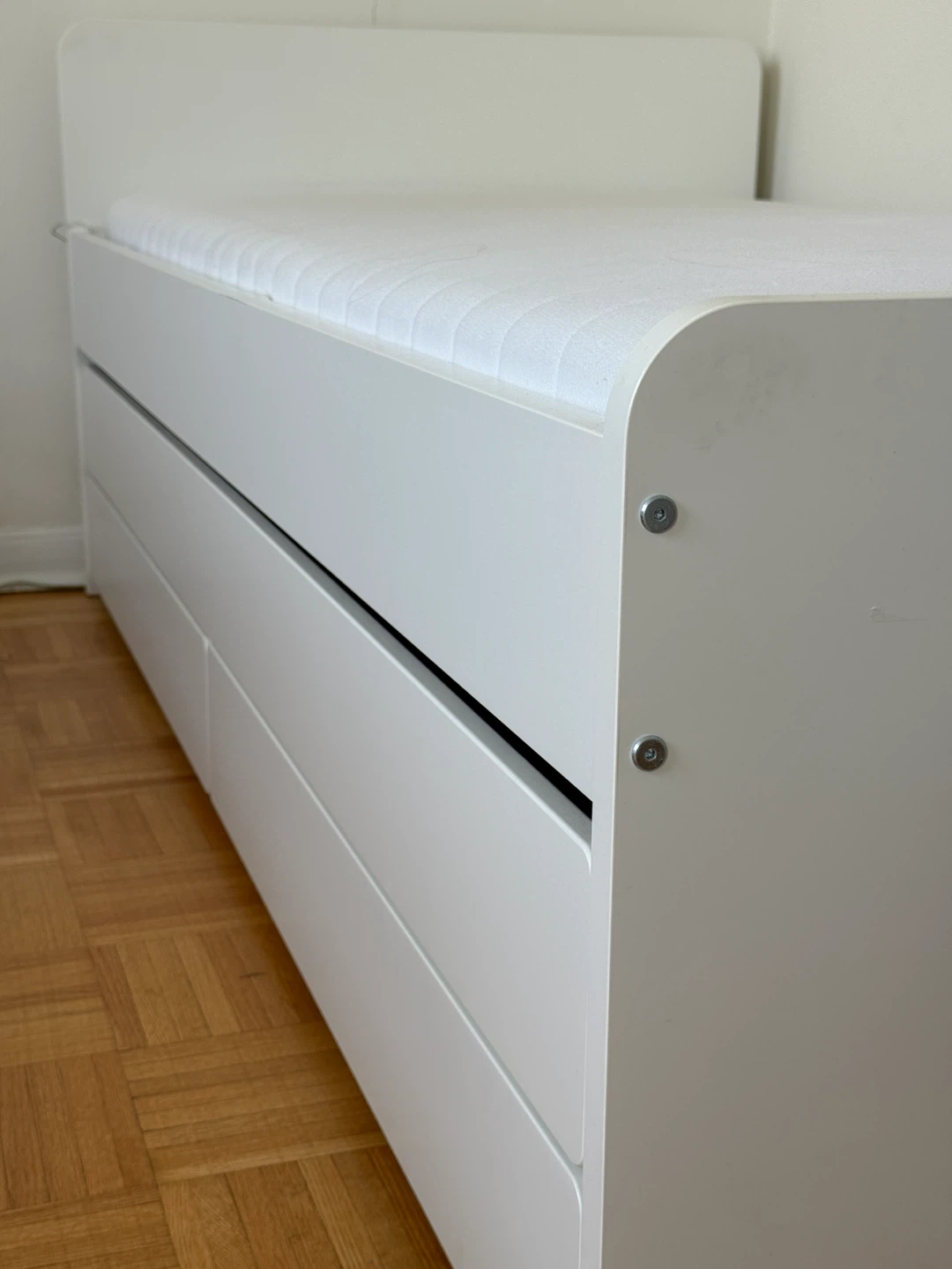 IKEA SLÄKT Twin Bed Complete Set – Excellent Condition - photo 3