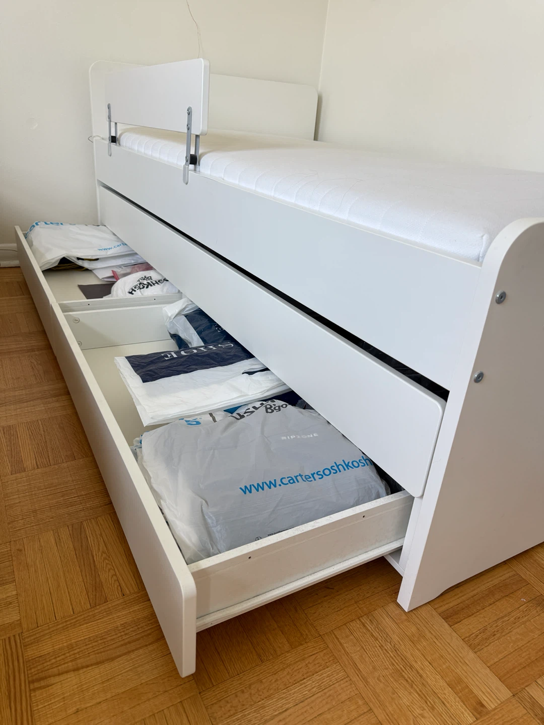IKEA SLÄKT Twin Bed Complete Set – Excellent Condition - photo 4