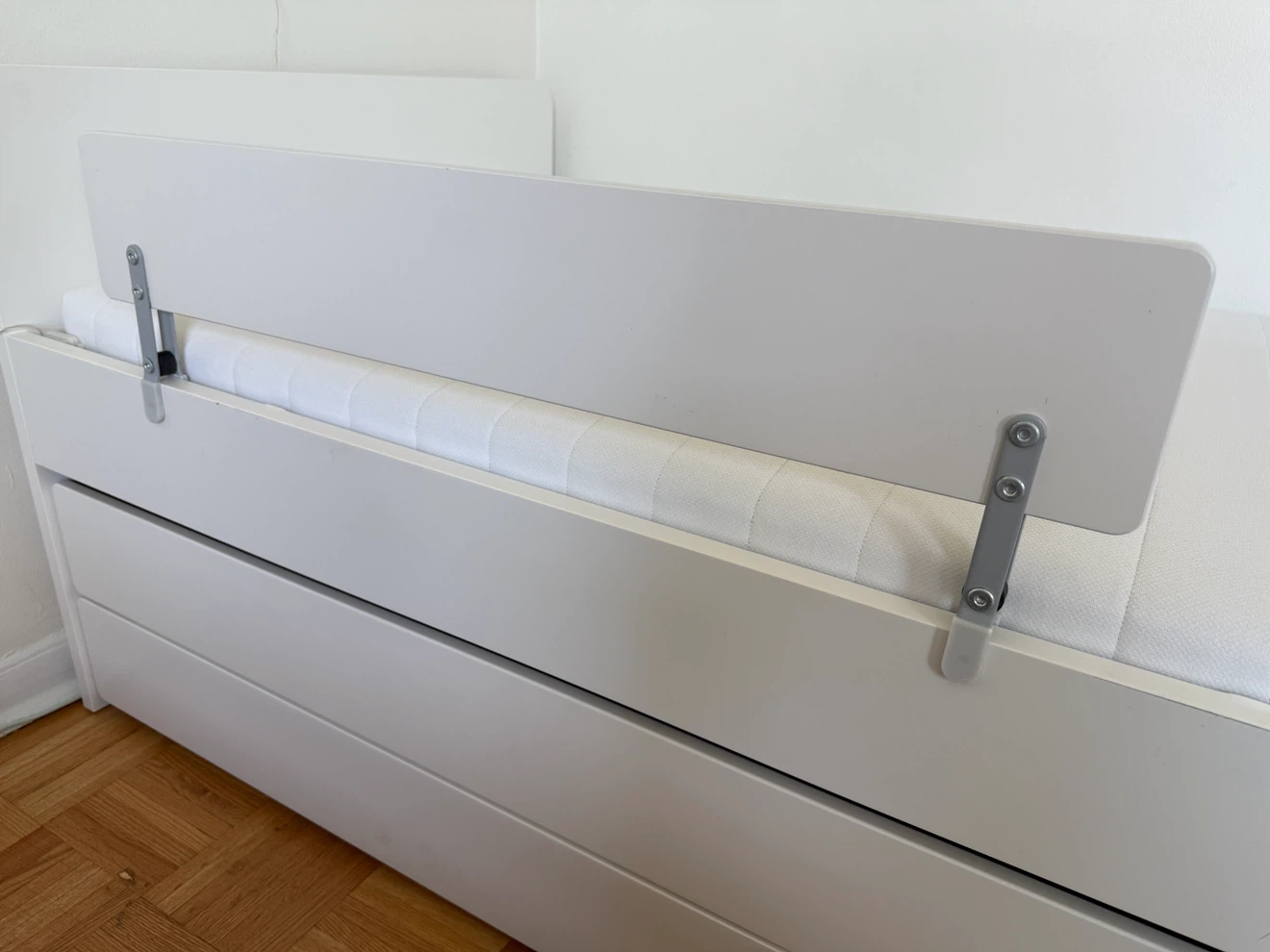 IKEA SLÄKT Twin Bed Complete Set – Excellent Condition - photo 5
