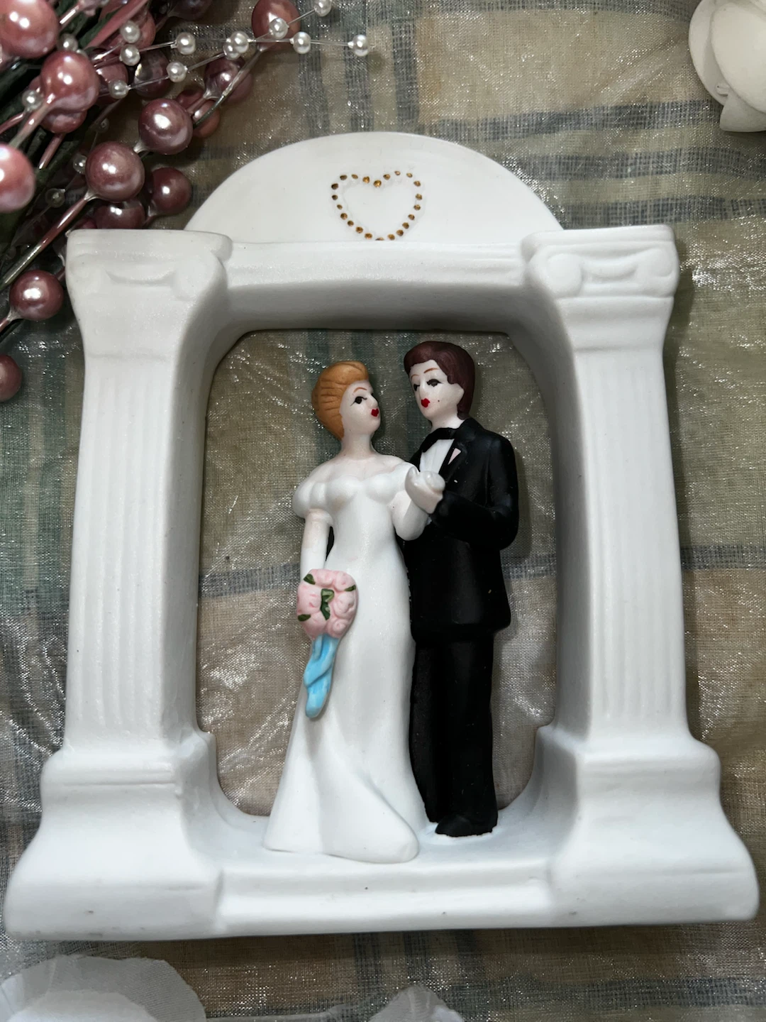 Wedding Decoration Assortment - Jars, Flowers, Cake Topper - photo 5