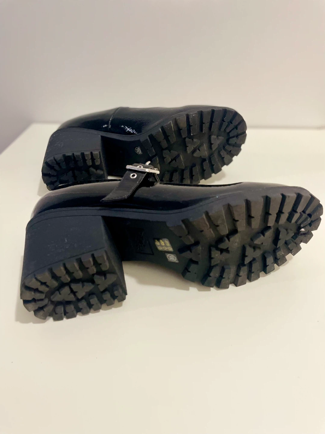 Dirty Laundry Black Patent Mary Jane Chunky Shoes Size 9. - photo 5