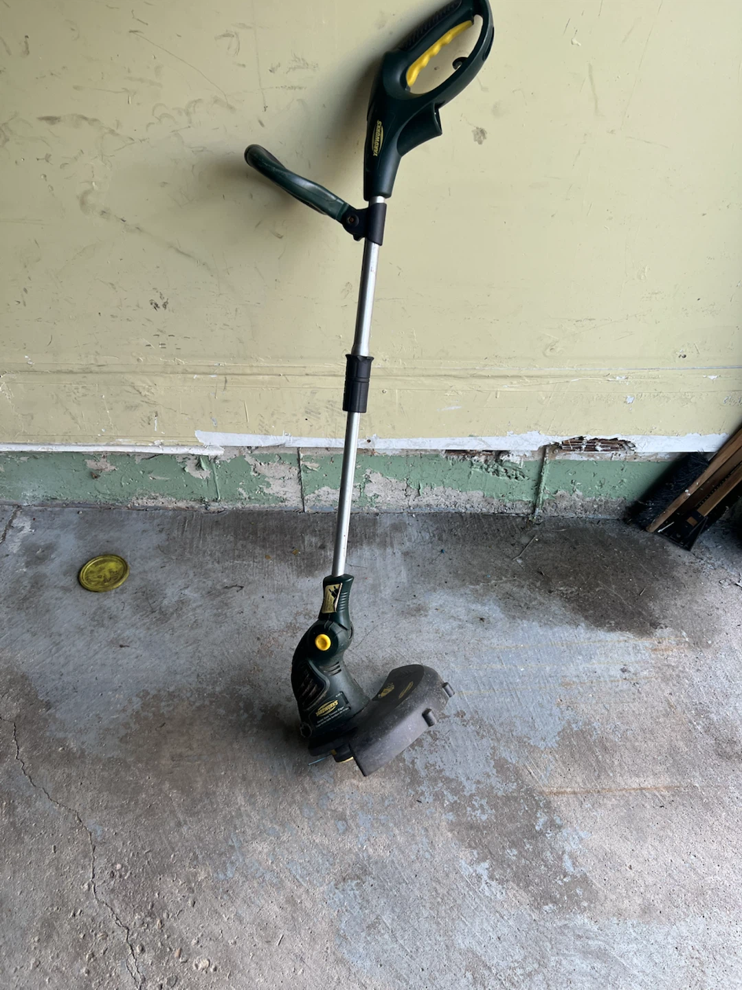 Yardworks Electric Grass Trimmer/Edger