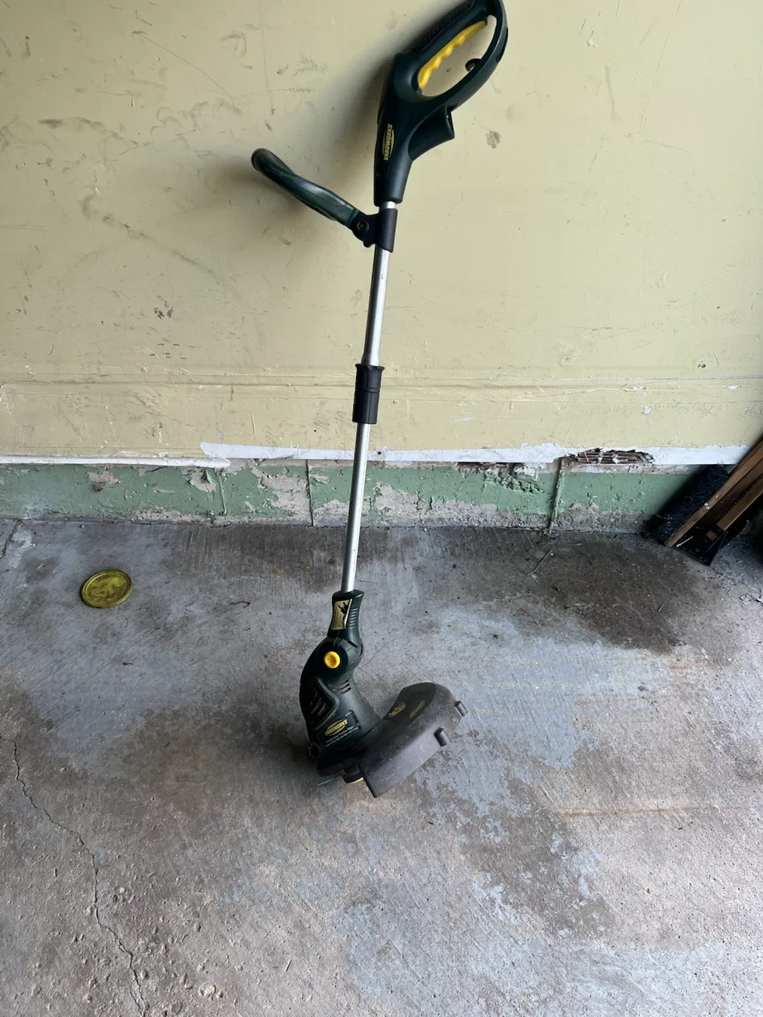 Yardworks Electric Grass Trimmer/Edger