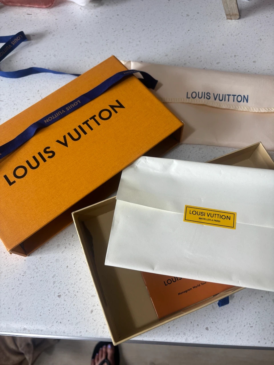 Louis Vuitton Monogram Zippy Organizer Wallet - photo 2