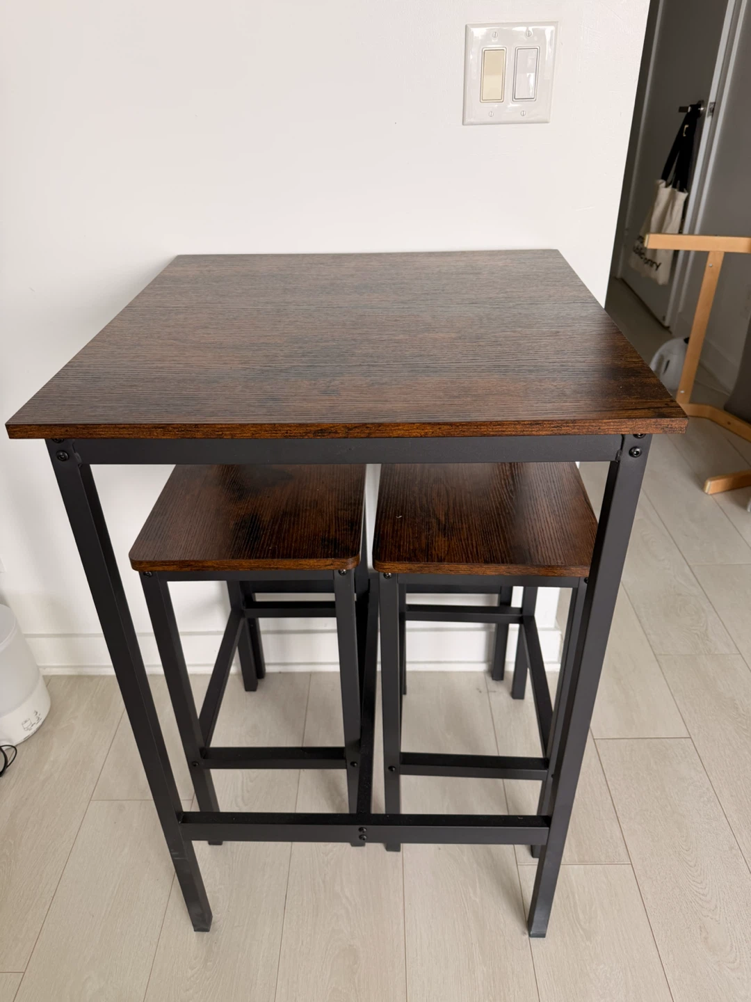 VASAGLE Bar Table and Chairs Set
