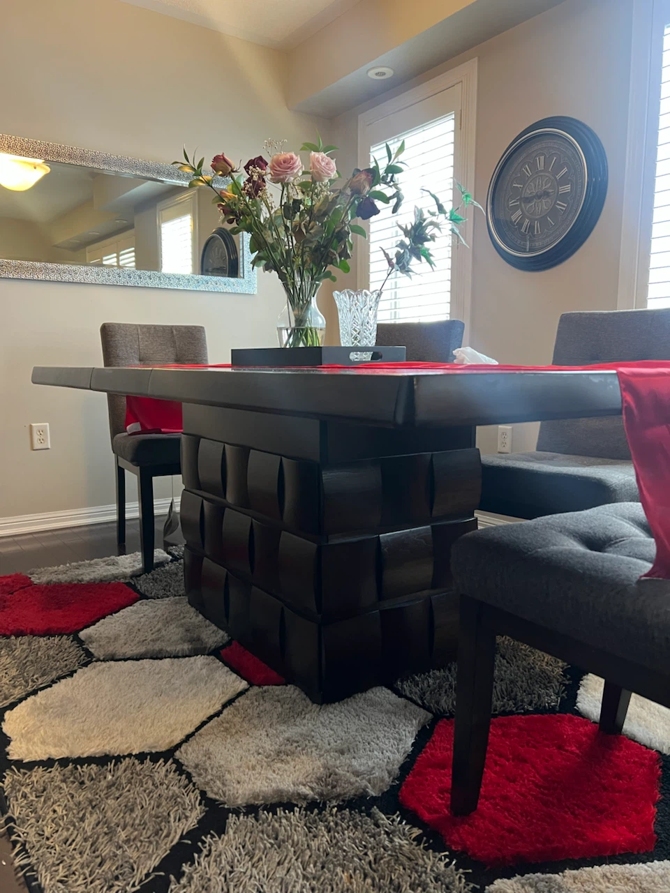 Extendable Dining Table