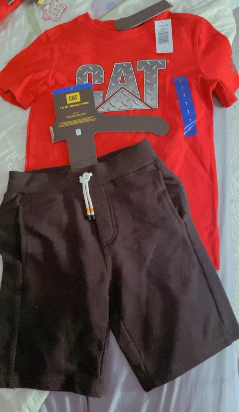 CAT T-shirt and Shorts Set - Size 7