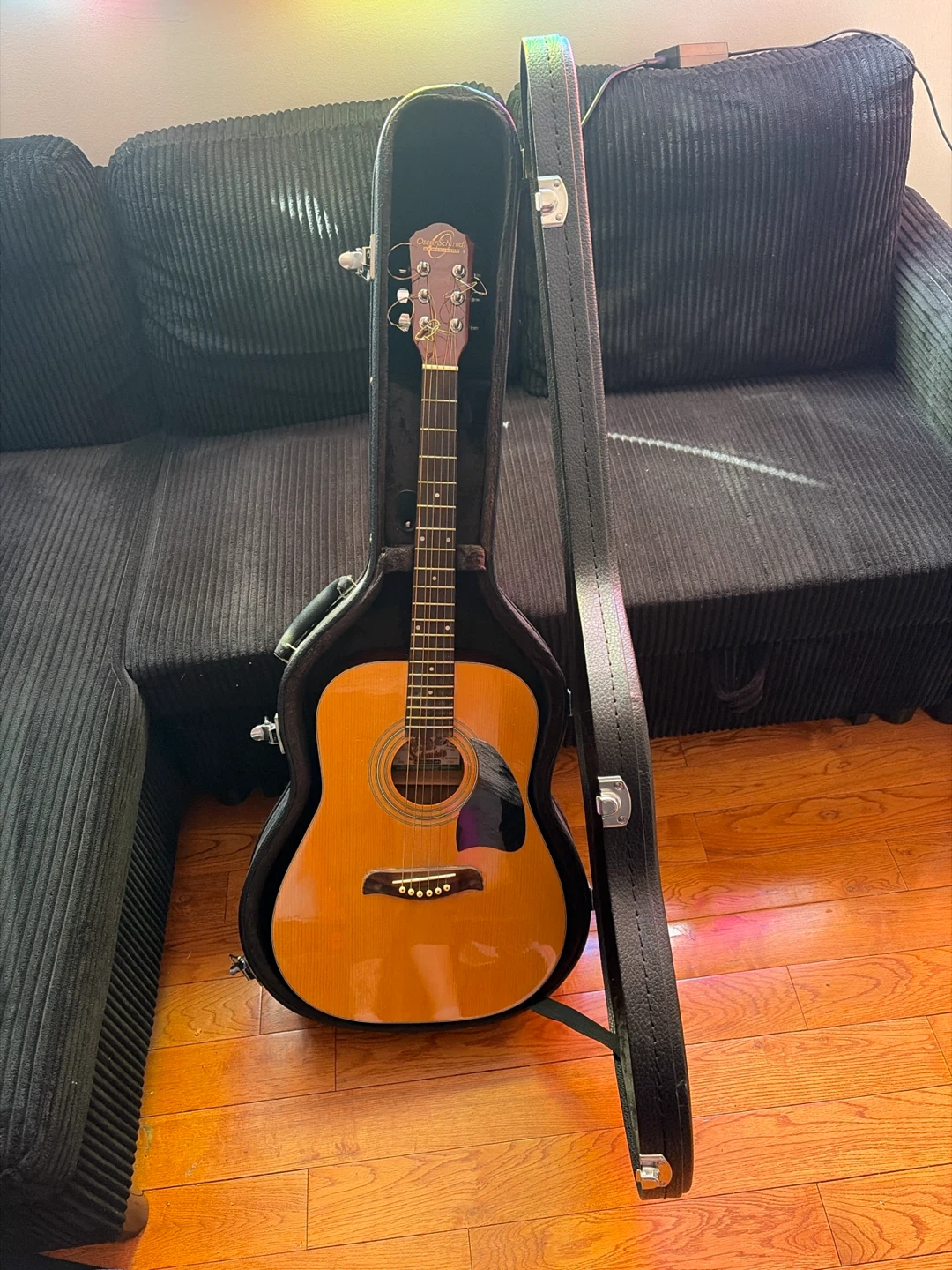 Oscar Schmidt 3/4 Size Acoustic Guitar with Case
