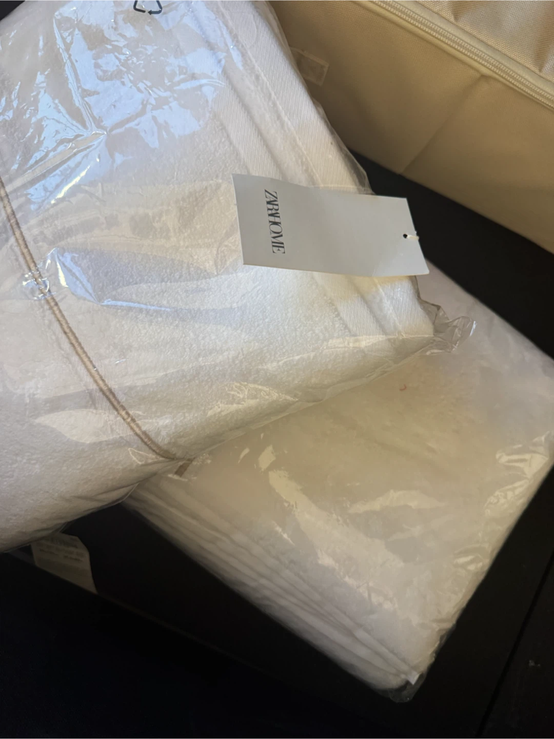 NEW UNOPENED Zara Home Embroidered Bath Towel - photo 2
