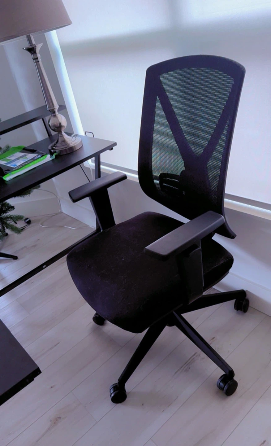 Black Mesh Office Chair