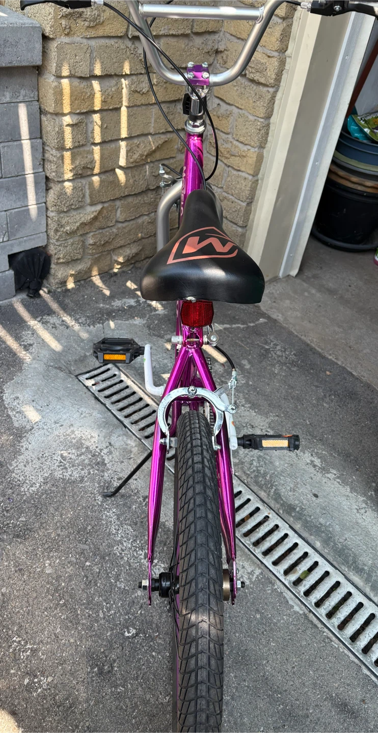 20" BMX Bike Like New - photo 4