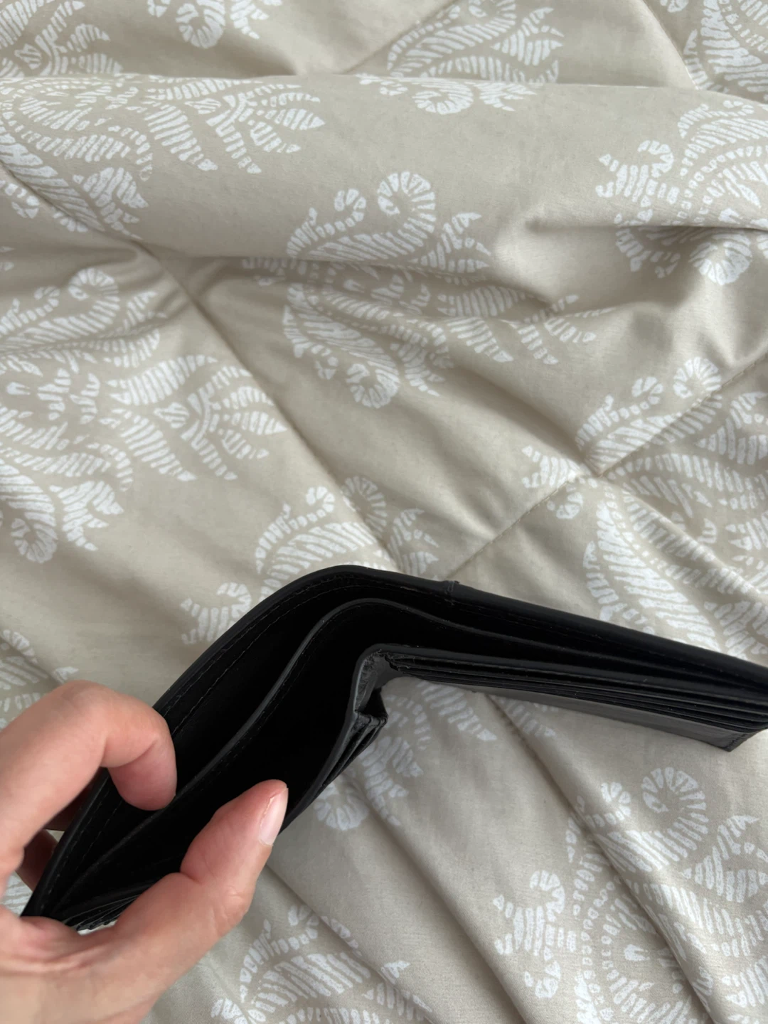 Calvin Klein Black Leather Bifold Wallet - photo 2