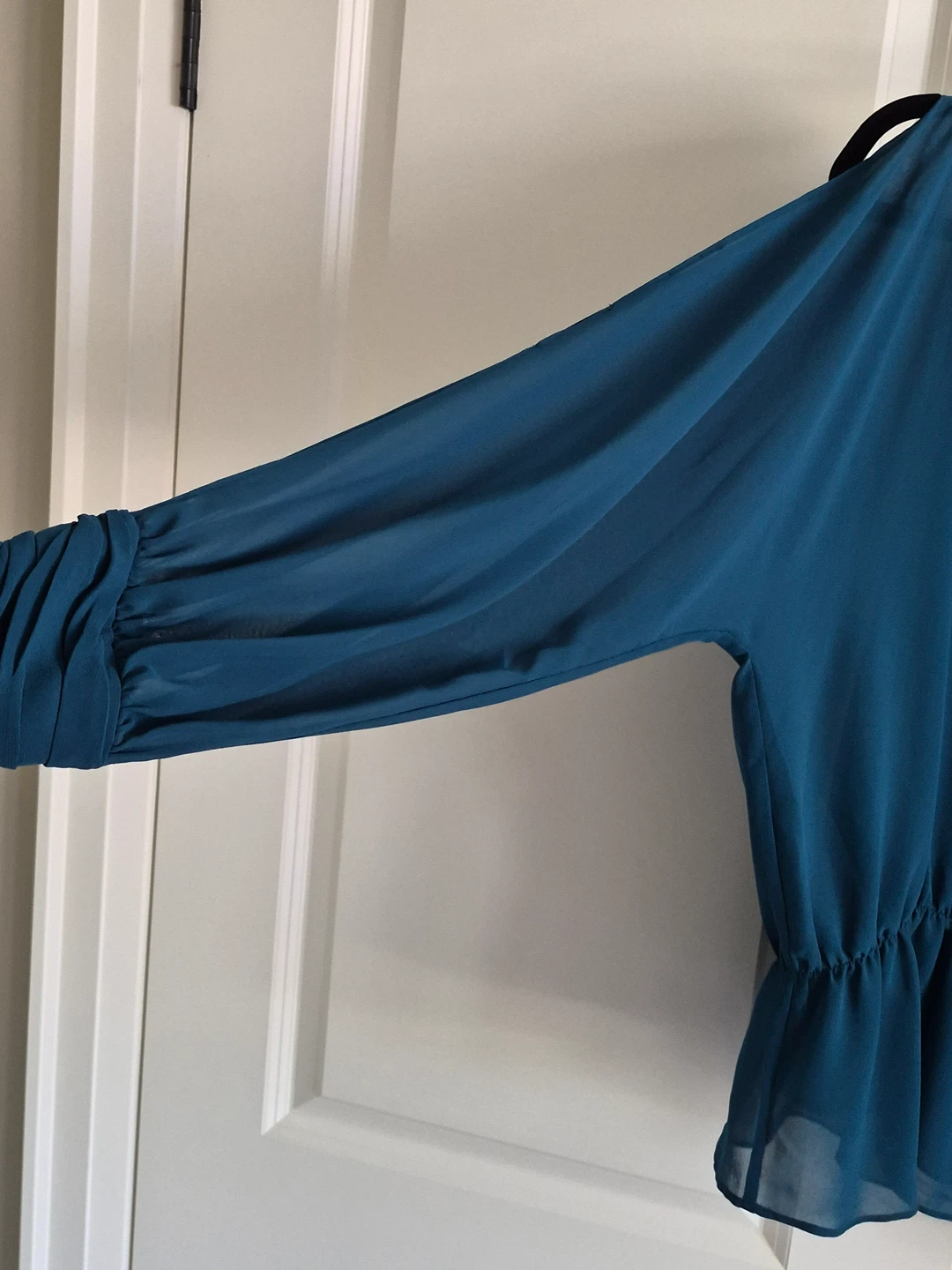 LE CHATEAU BLOUSE - photo 3