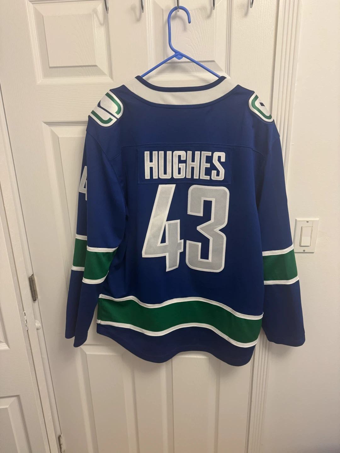 Vancouver Canucks Hockey Jersey - Hughes #43 - photo 2