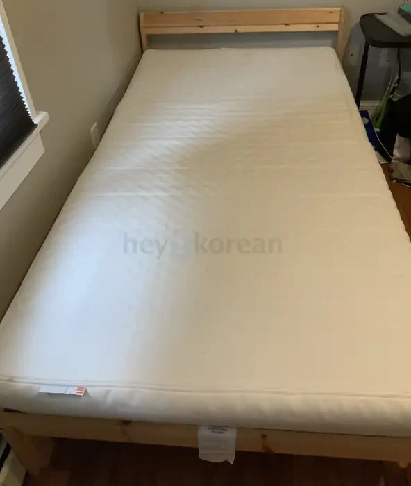 IKEA Twin frame & 1 mattress - photo 2
