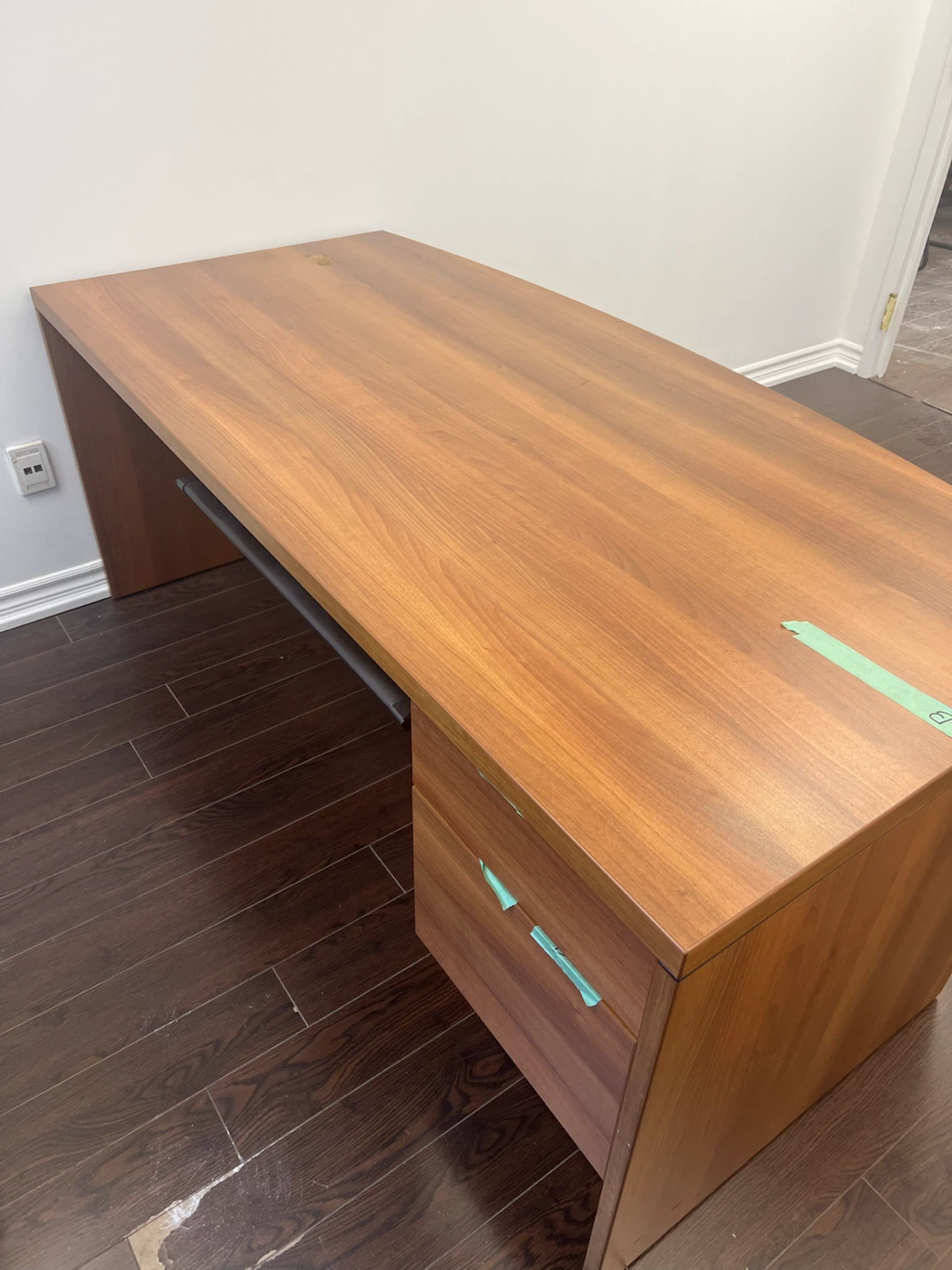 Executive Desk with Keyboard Tray
