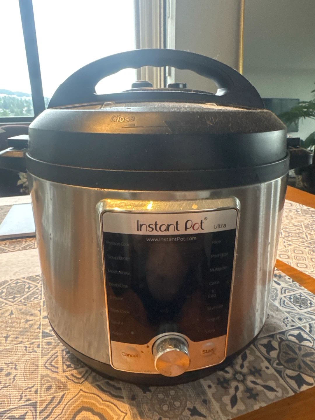 Instant Pot Ultra Pressure Cooker