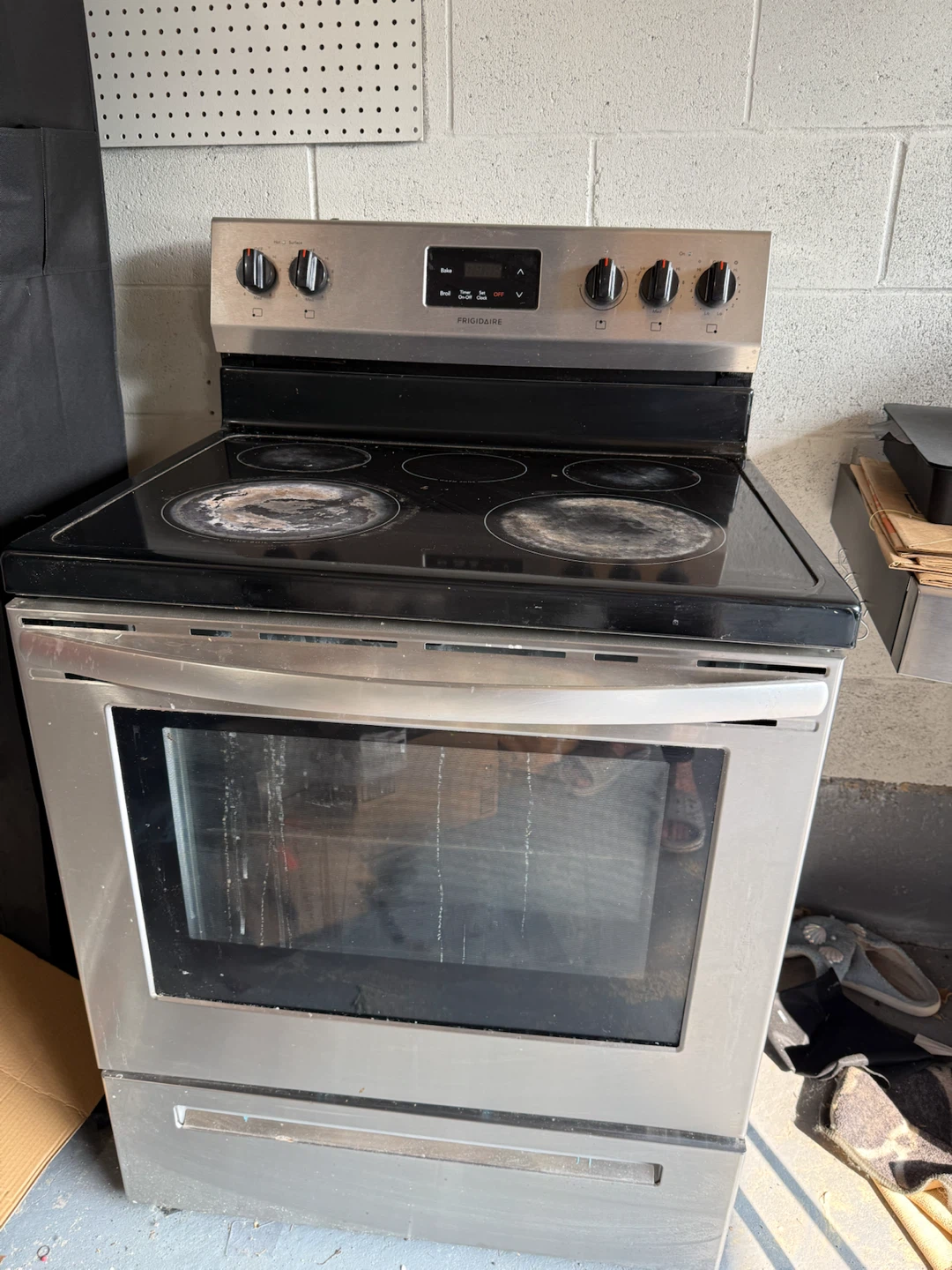Frigidaire Electric Stove - photo 2