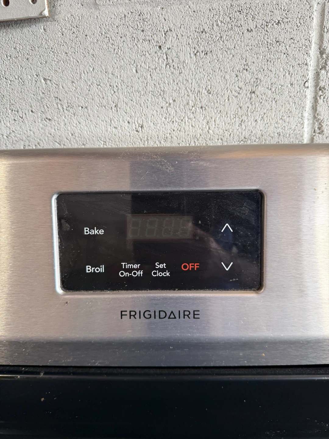 Frigidaire Electric Stove - photo 4