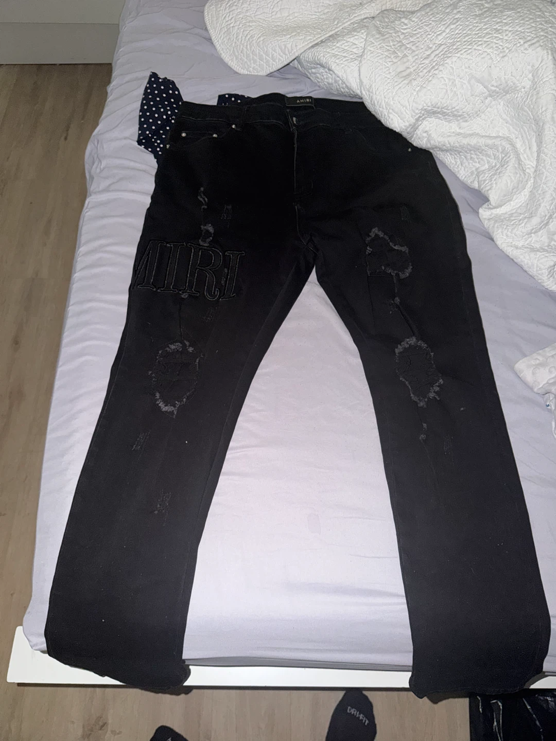 Amiri Black Distressed Logo Jeans - photo 3