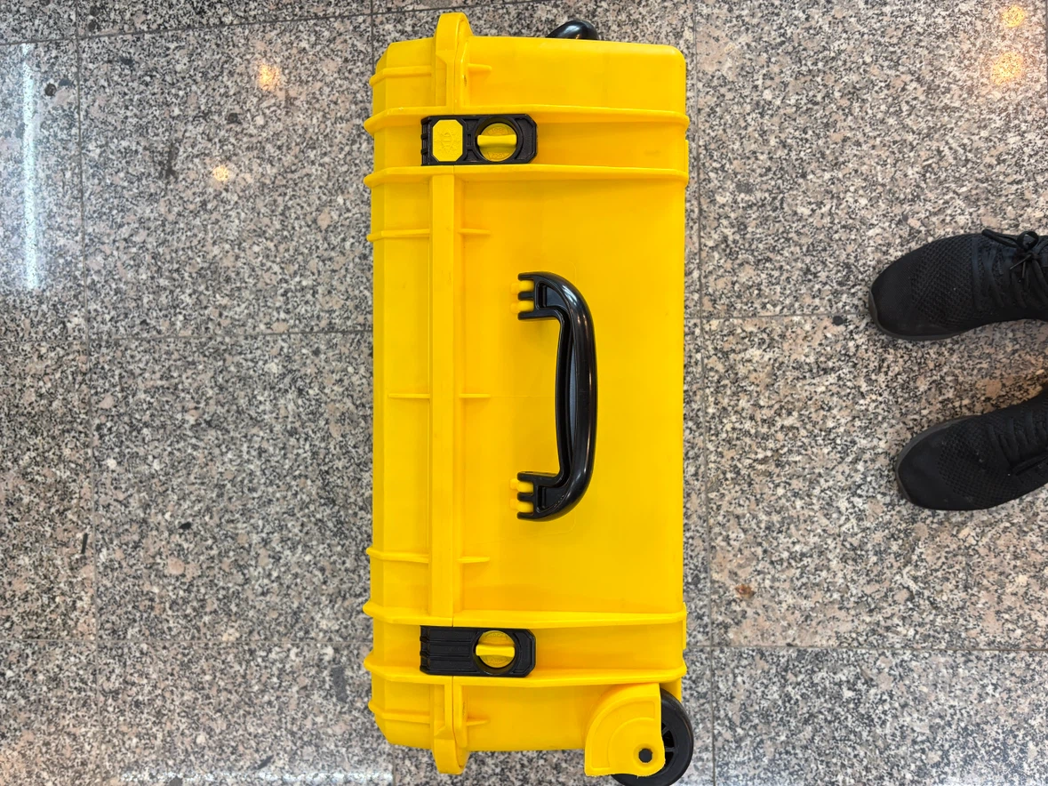 Seahorse Yellow Protective Rolling Case - photo 2