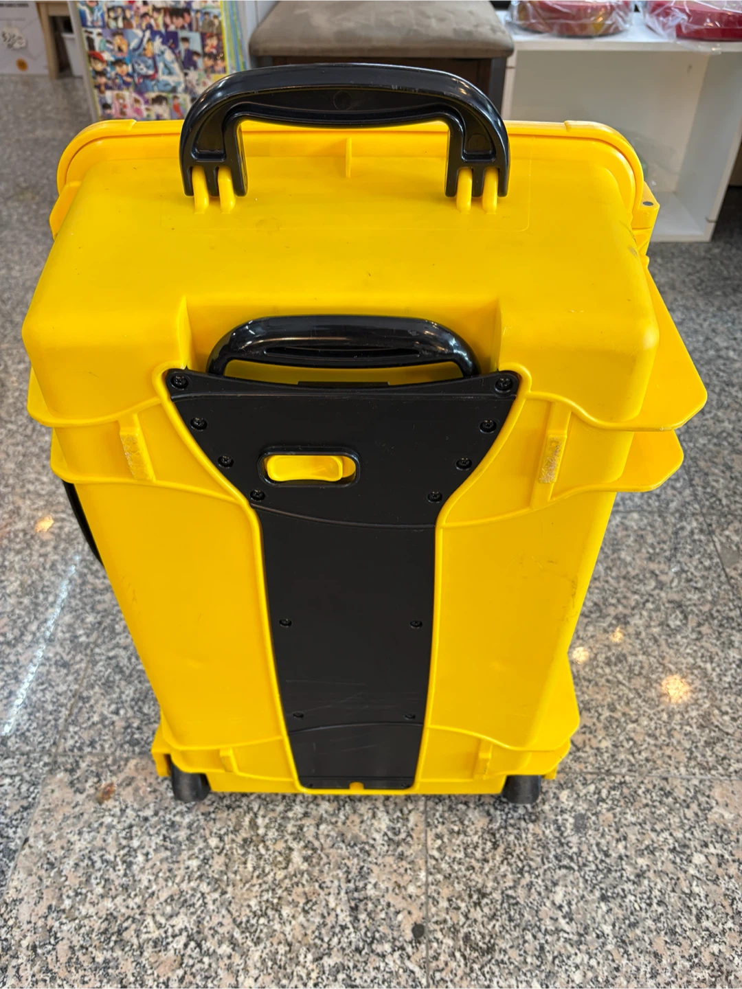 Seahorse Yellow Protective Rolling Case - photo 4