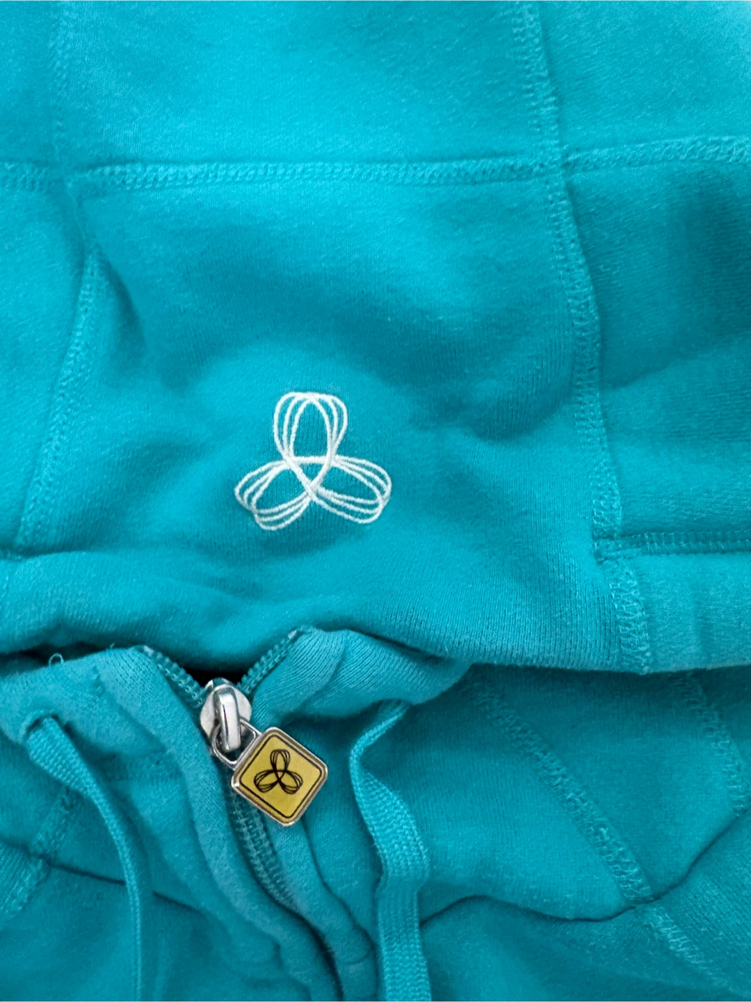 TNA Aritzia Zip-Up Hoodie - Medium - photo 2