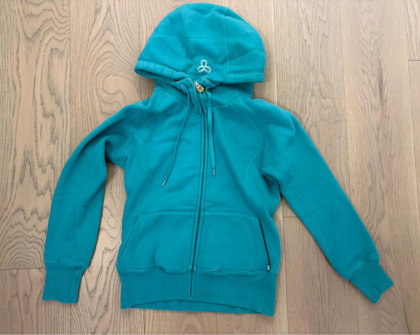TNA Aritzia Zip-Up Hoodie - Medium