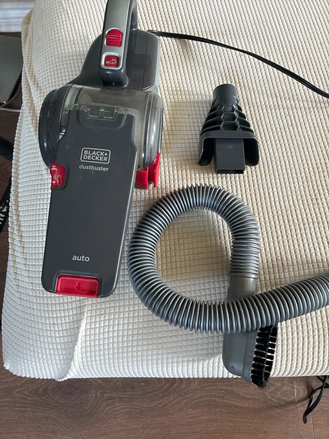 Black+Decker Dustbuster Handheld Vacuum - photo 2