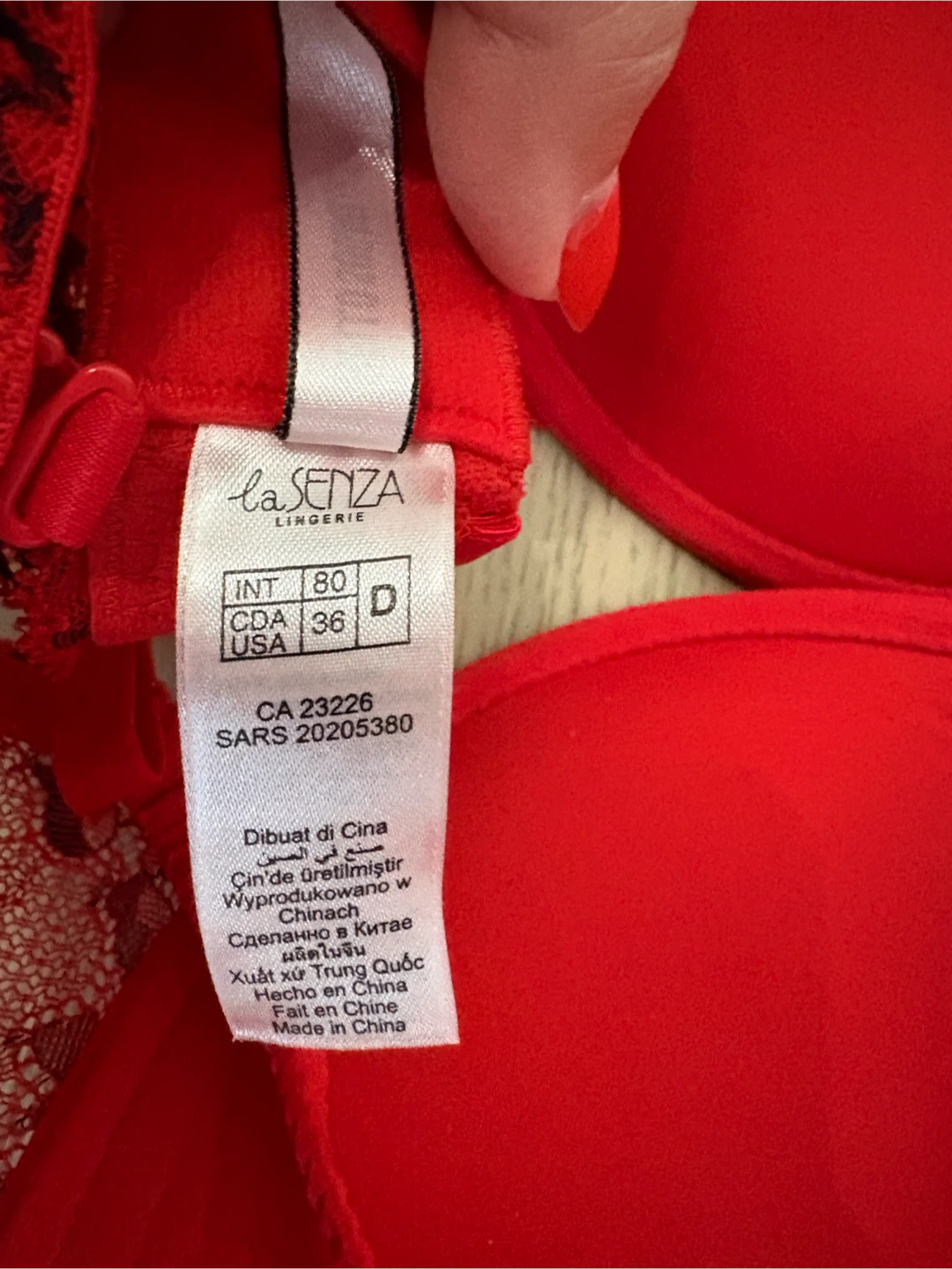 La Senza Red & Black Lace Bra - 36D - photo 3