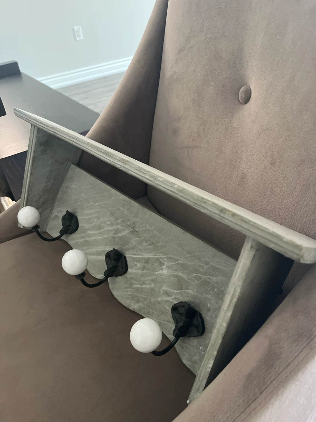 Wooden Wall Shelf with 3 Hooks - photo 2