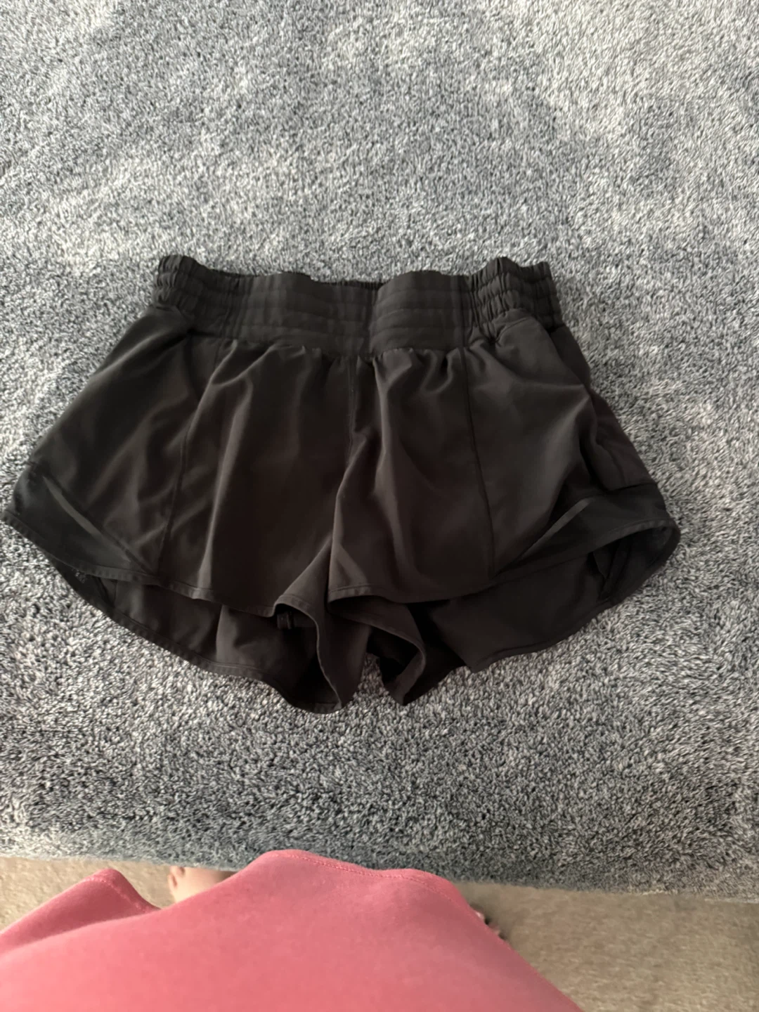 Lululemon Black Running Shorts Size 6 - photo 2